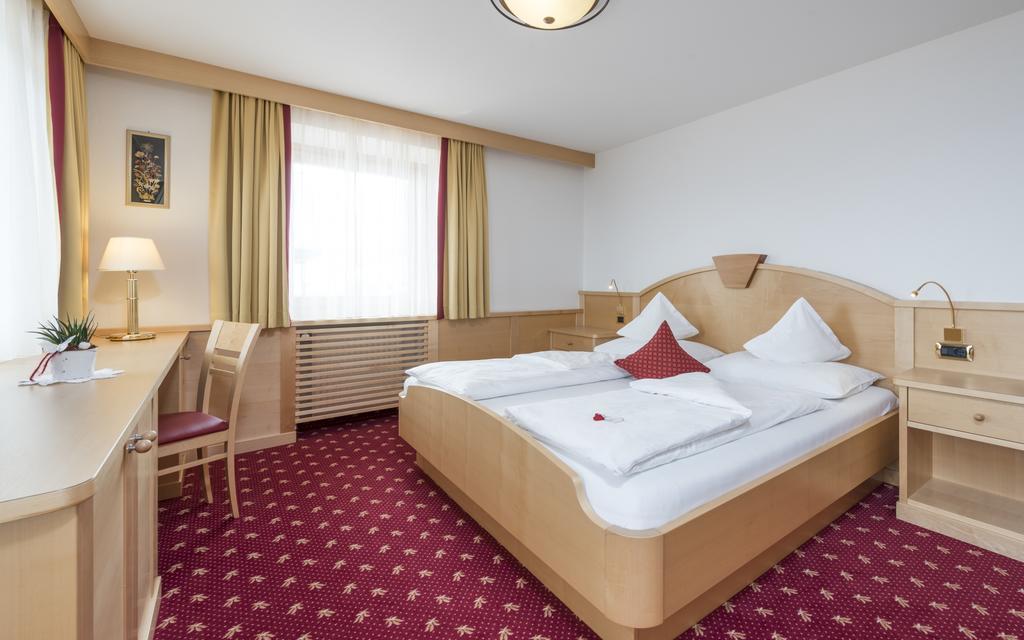 Hotel Schoenblick Maranza Oda fotoğraf